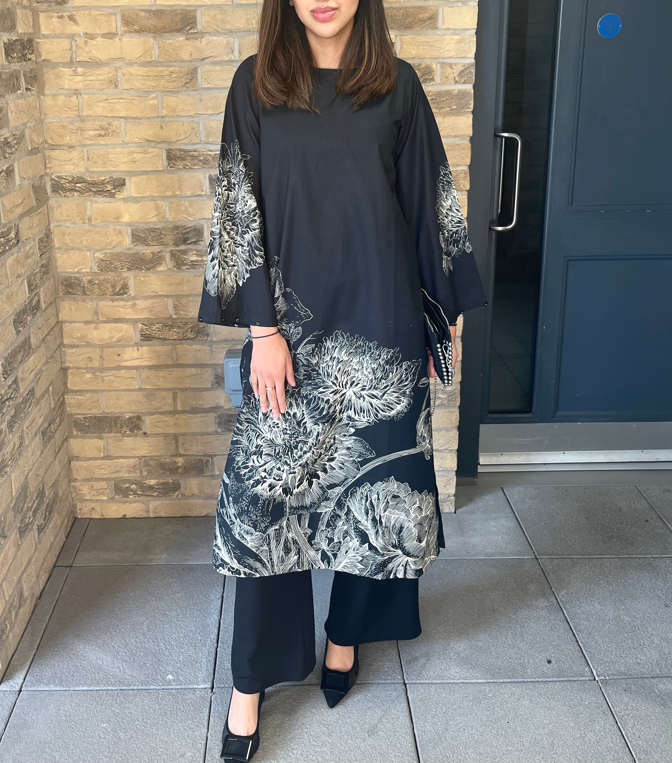 Sapphire Monochrome Long Kameez